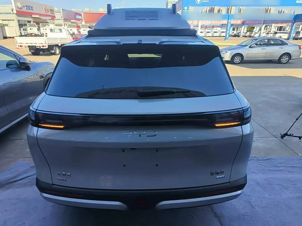 BYD Hai Shi 07 DM-i 2026 — Photo 6/20