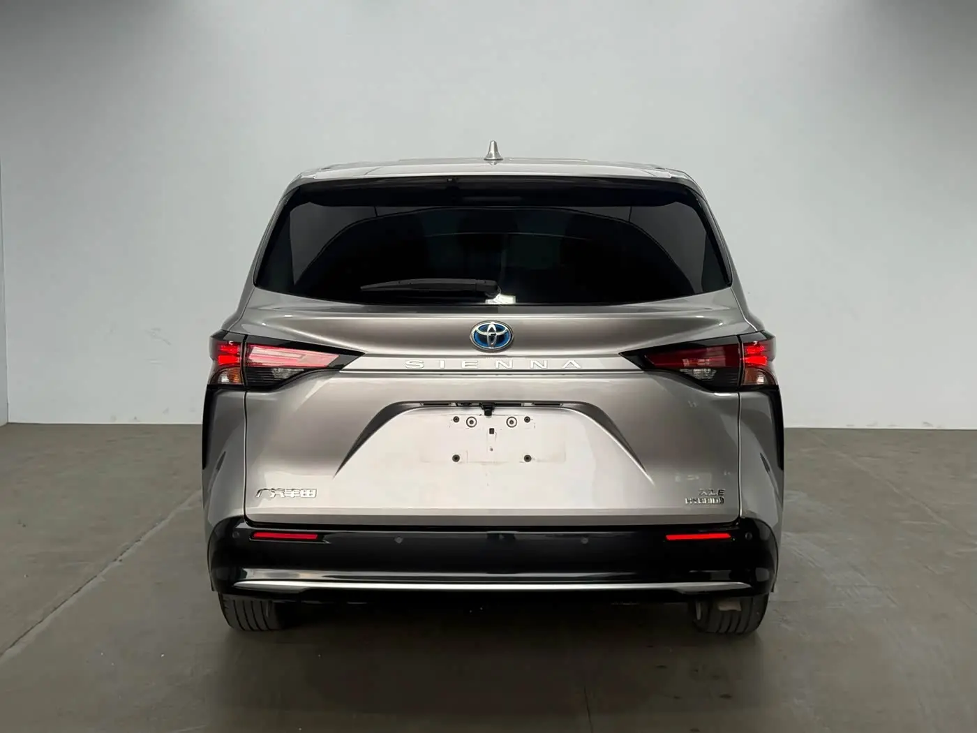 Toyota Sienna 2022 — Şəkil 6/16