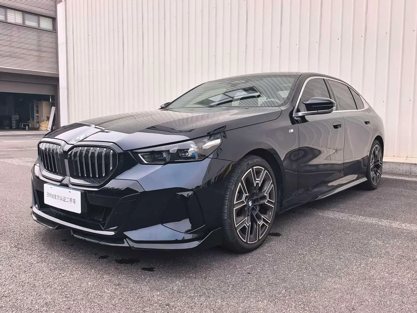 BMW 5 Series, 2025