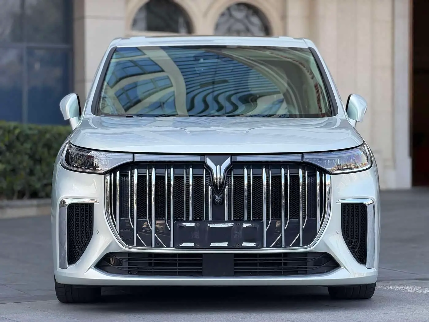 Voyah Auto Voyah Dreamer 2022 — Şəkil 2/11