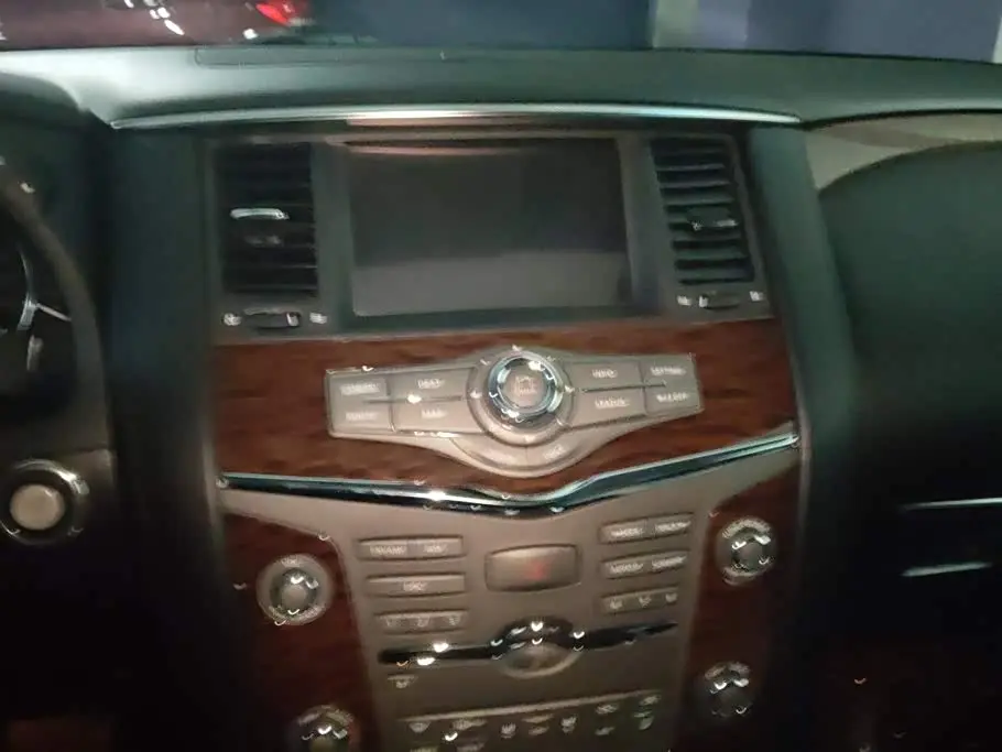Nissan Patrol 2016 — Фото 13/16