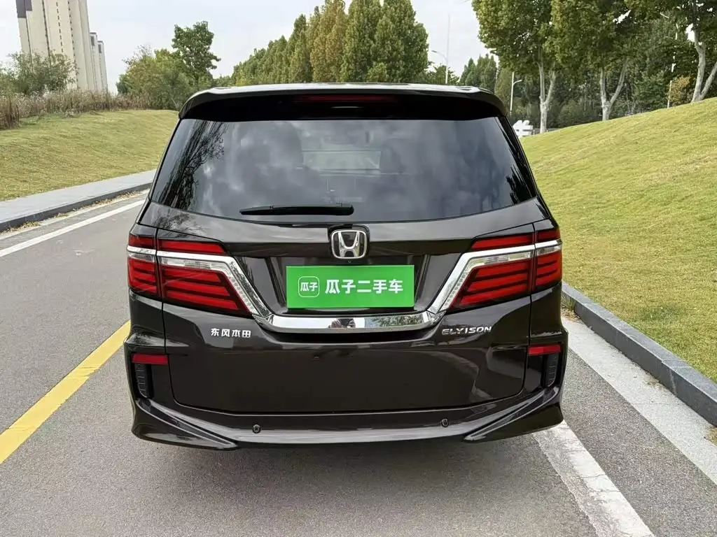 Honda Elysion 2017 — Photo 5/19