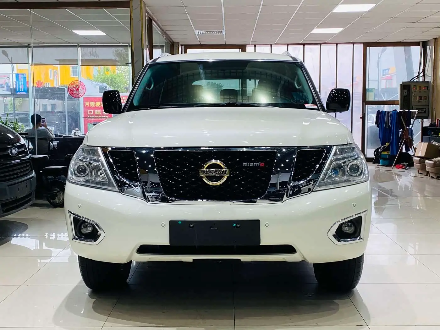 Nissan Patrol 2018 — Şəkil 2/18