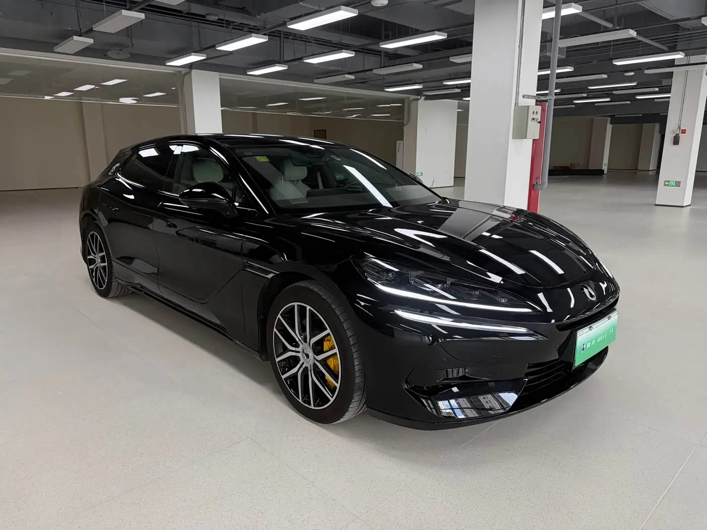 Denza Z9GT 2026 — Photo 3/14