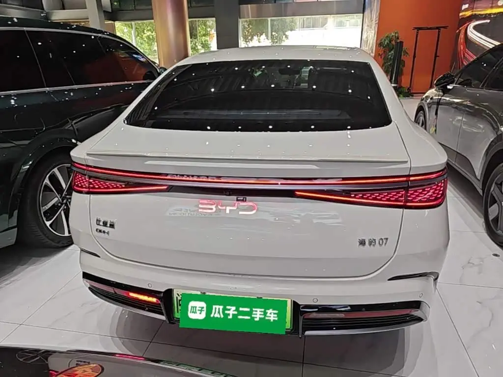 BYD Seal 07 DM-i 2025 — Photo 6/20