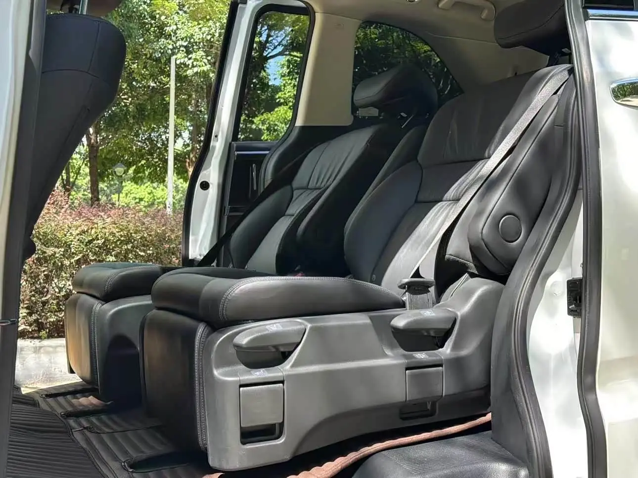 Honda Odyssey 2016 — Photo 6/20
