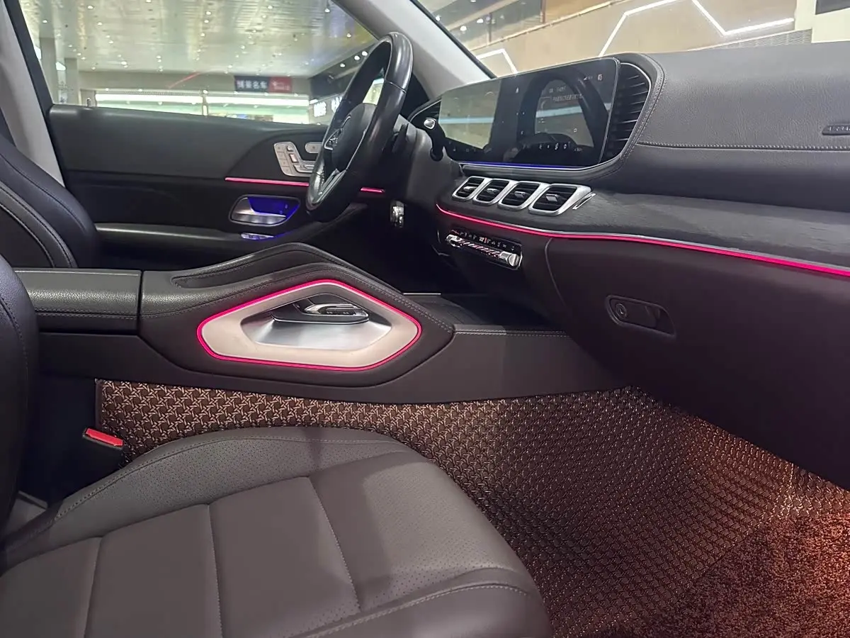 Mercedes-Benz GLE 2019 — Photo 5/15