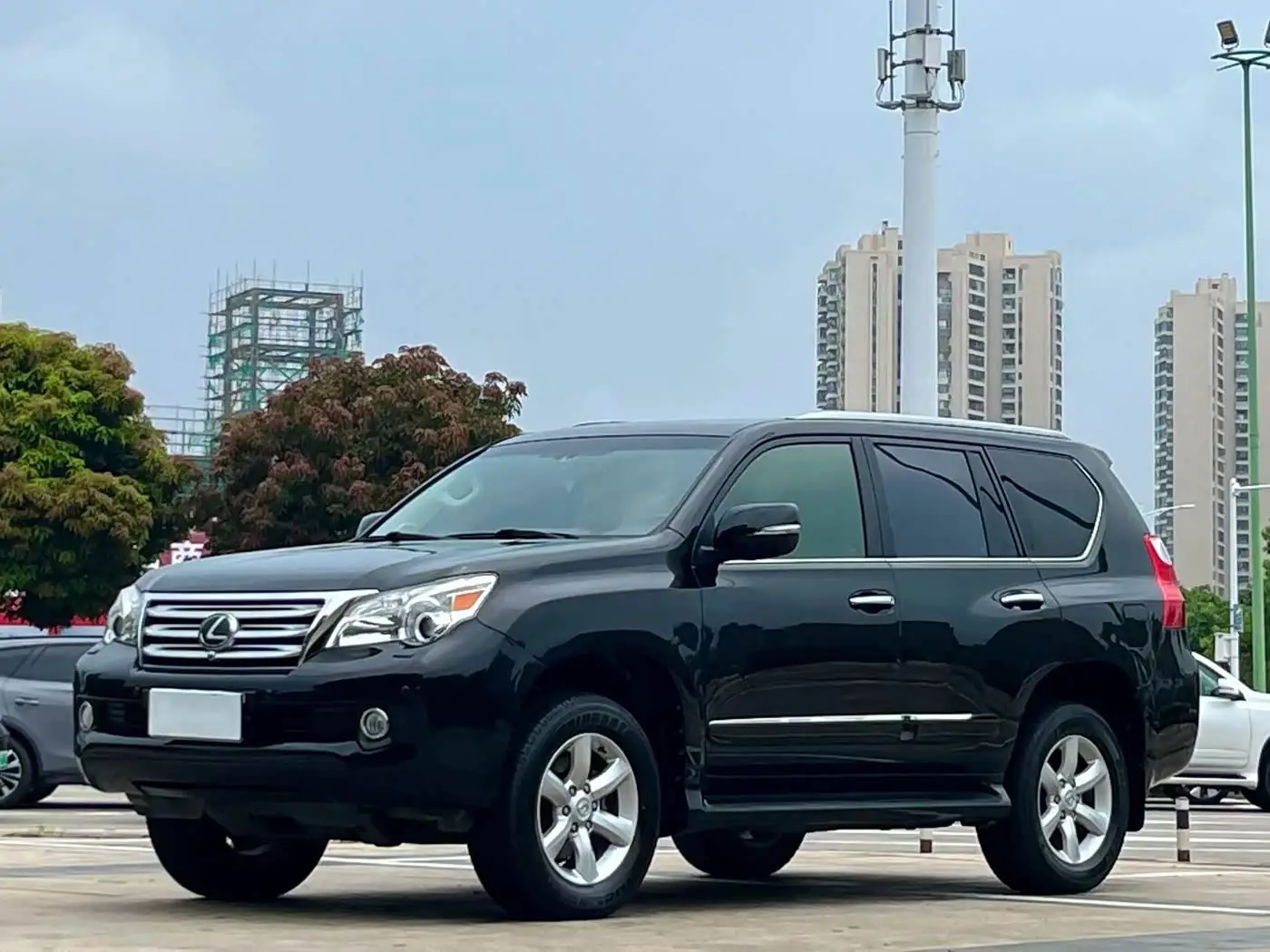Lexus GX, 2013