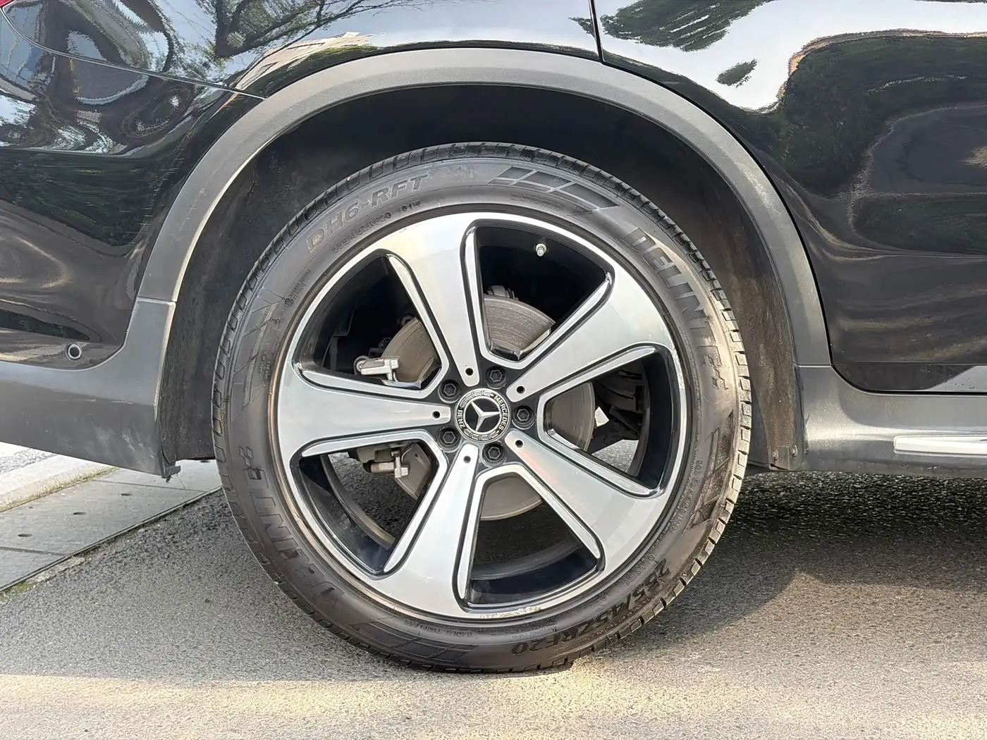Mercedes-Benz GLC 2019 — Photo 16/20