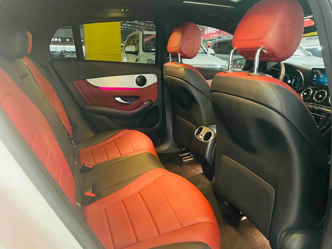 Mercedes-Benz GLC Coupe 2020 — Photo 13/16