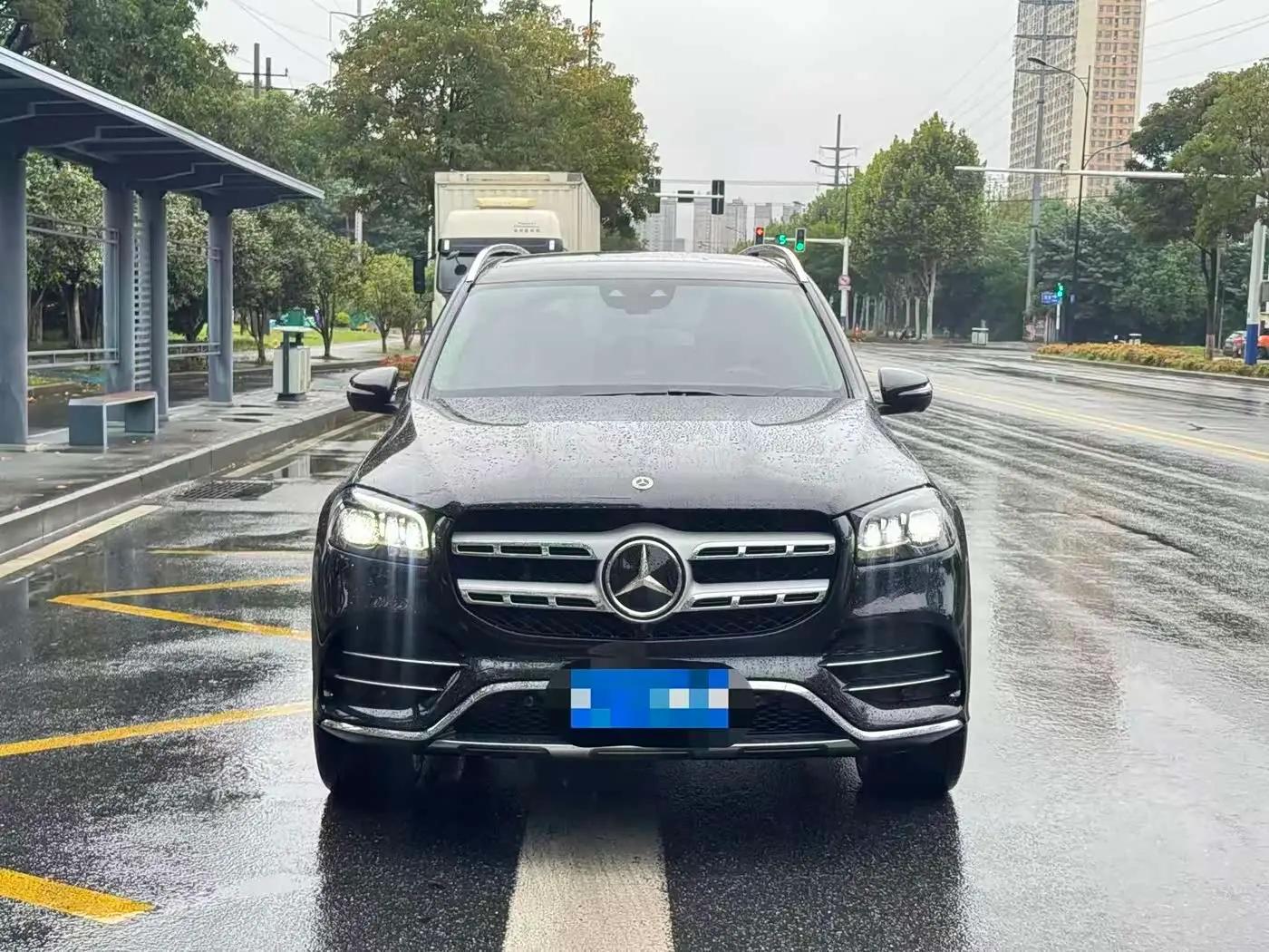 Mercedes-Benz GLS 2021 — Photo 2/9
