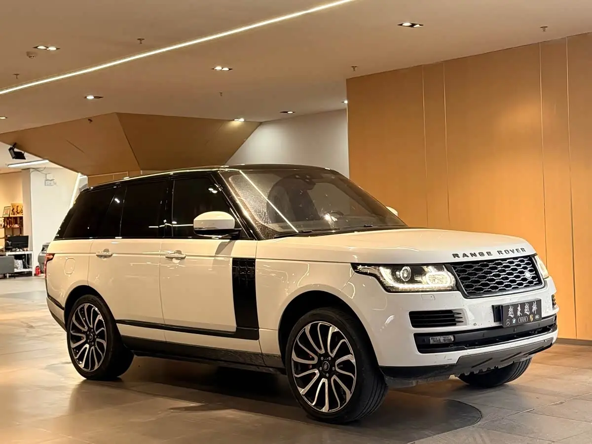 Land Rover Range Rover 2017 — Photo 1/10