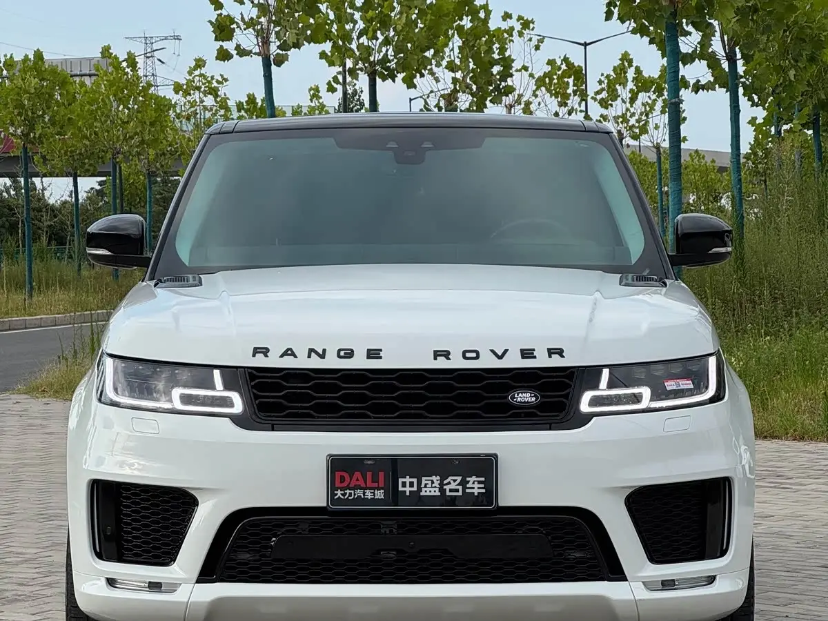 Land Rover Range Rover Sport 2017 — Фото 2/17