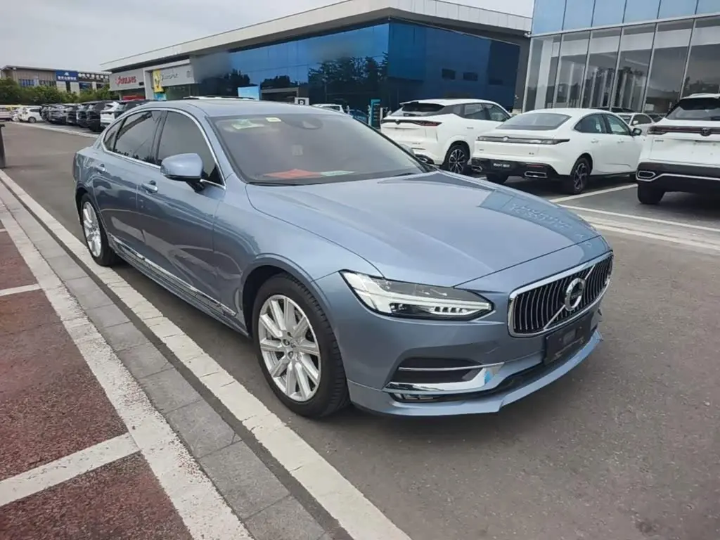 Volvo S90 2020 — Фото 4/20