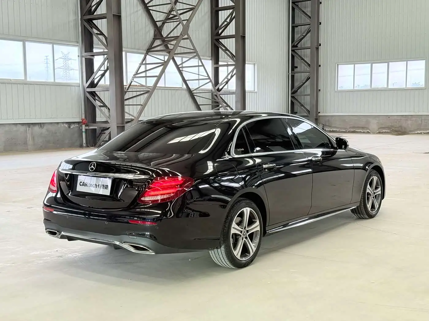 Mercedes-Benz E-Class 2019 — Фото 9/16