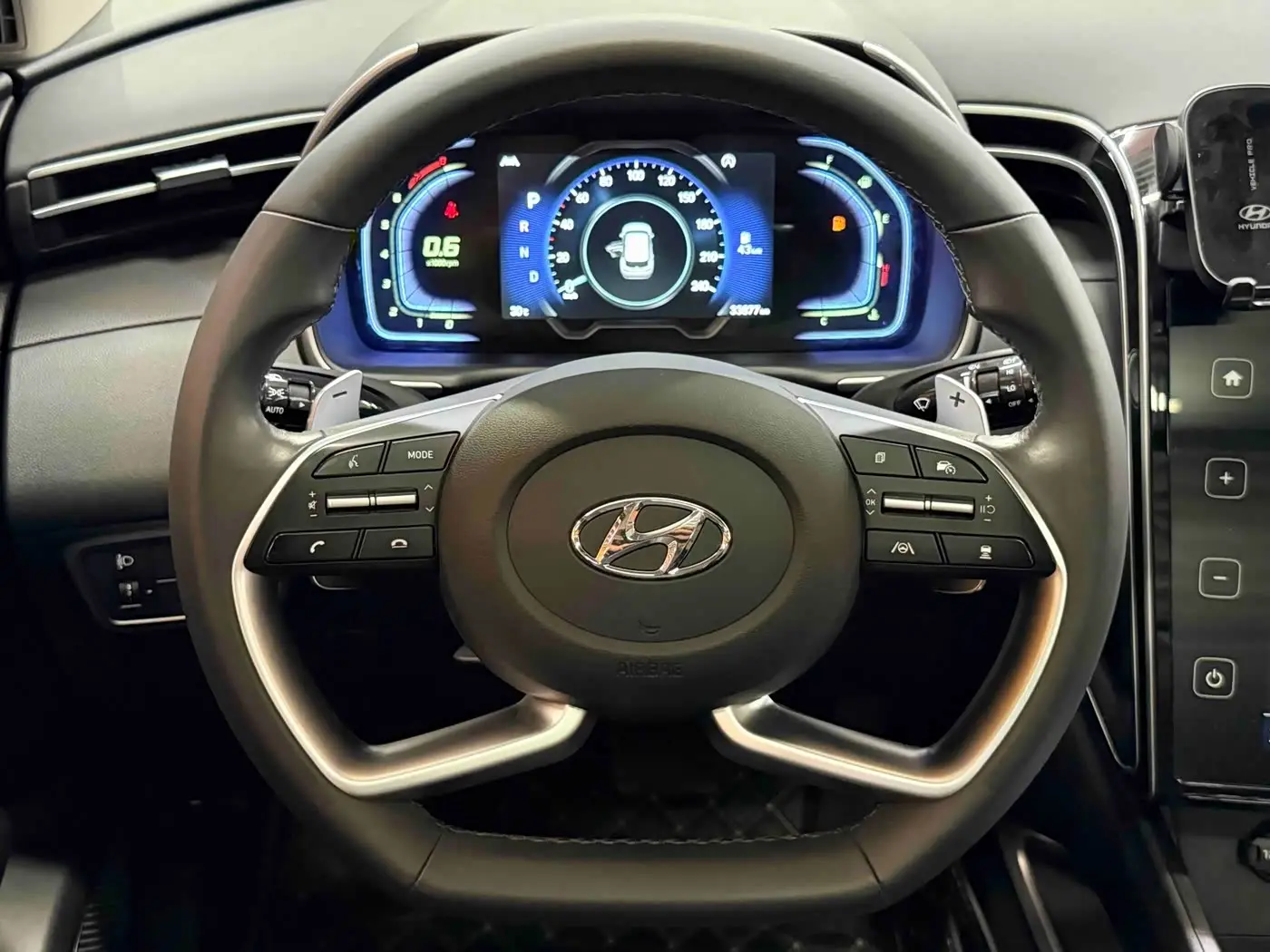 Hyundai Tucson 2023 — Фото 9/10
