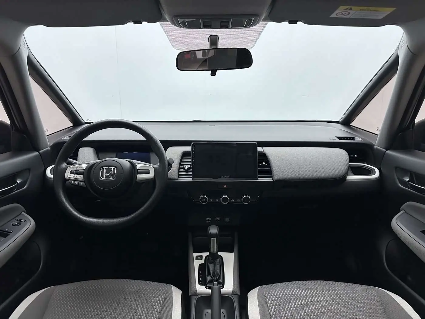 Honda LIFE 2022 — Photo 7/17