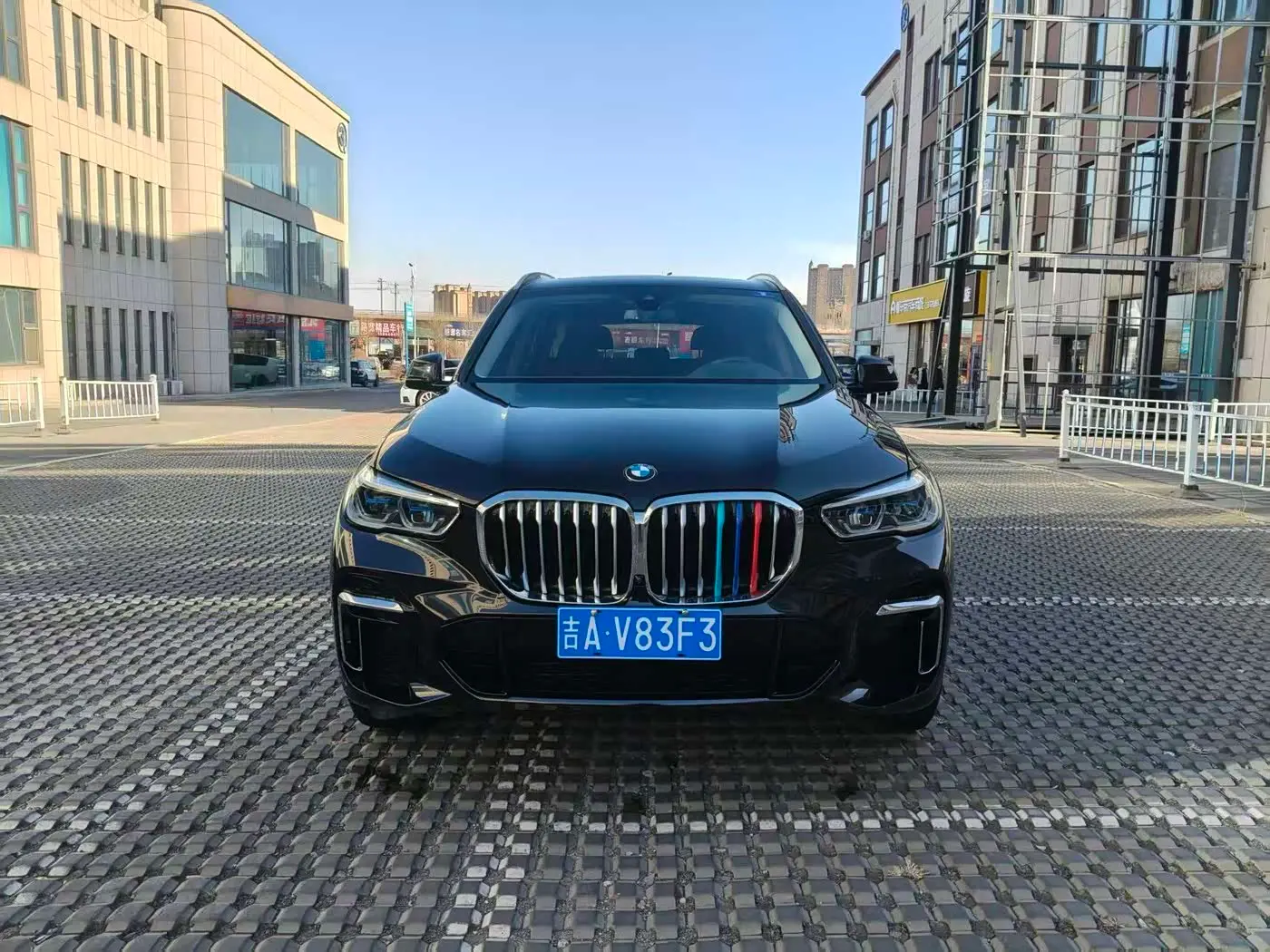 BMW X5 2023 — Фото 1/10