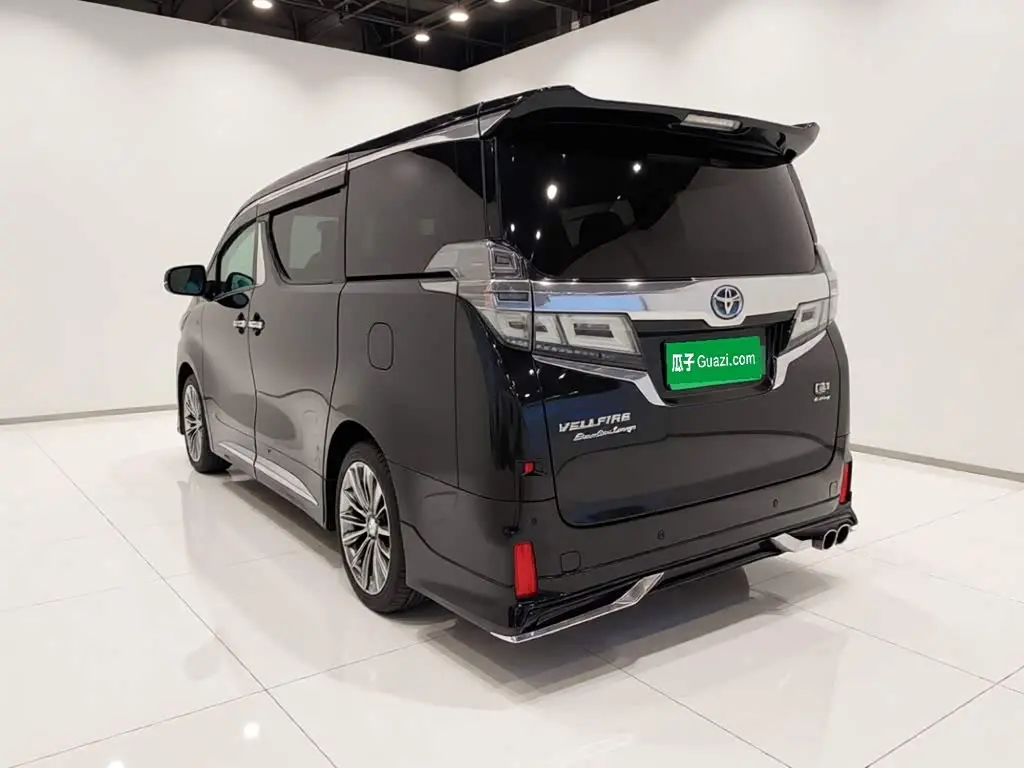 Toyota Vellfire 2019 — Photo 4/20