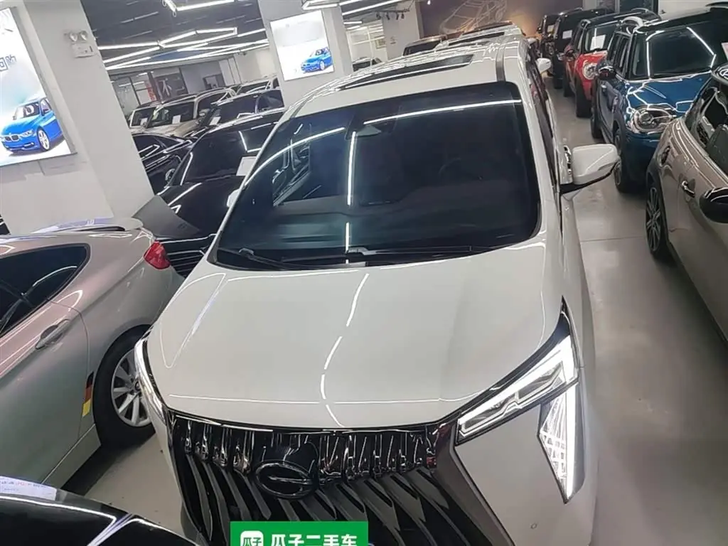 GAC Trumpchi Trumpchi M8 2023 — Photo 3/20
