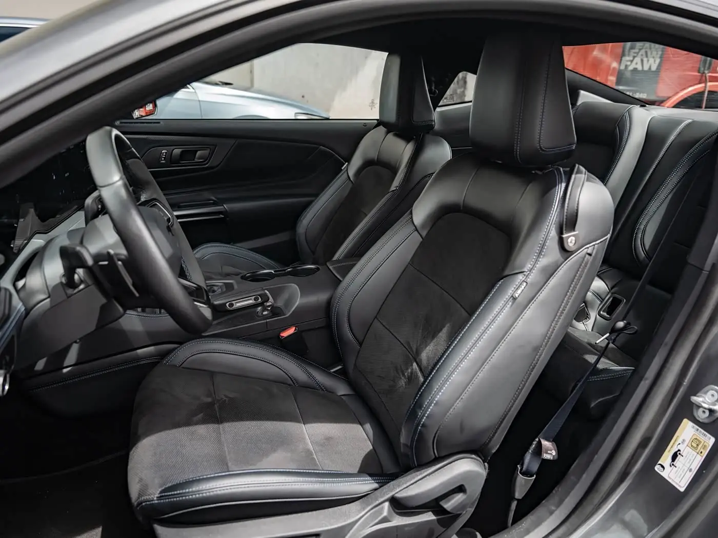 Ford Mustang 2024 — Photo 19/20