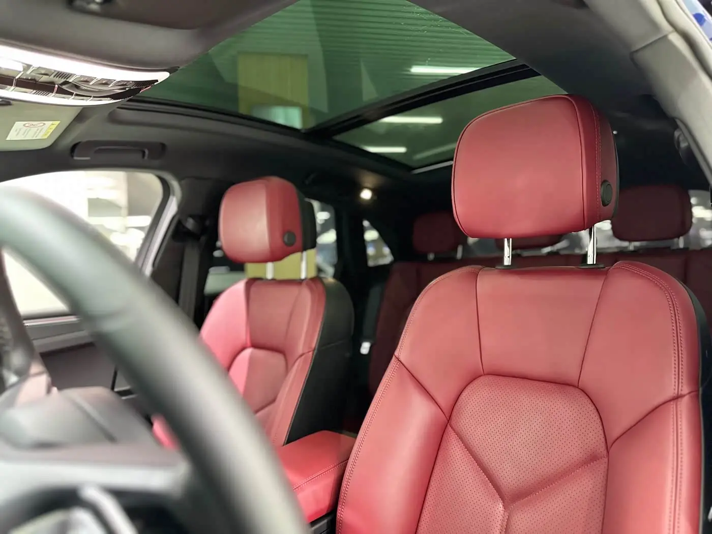 Porsche Macan 2022 — Photo 10/20