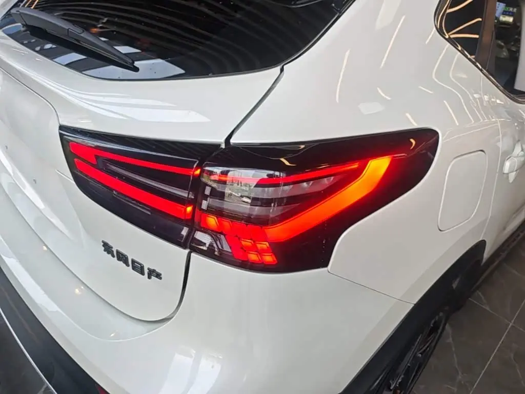 Nissan Qashqai 2025 — Photo 8/20