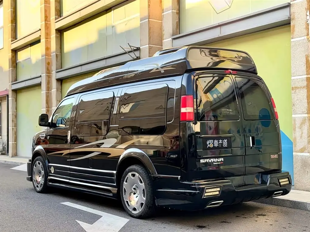 GMC Savana 2018 — Şəkil 3/20