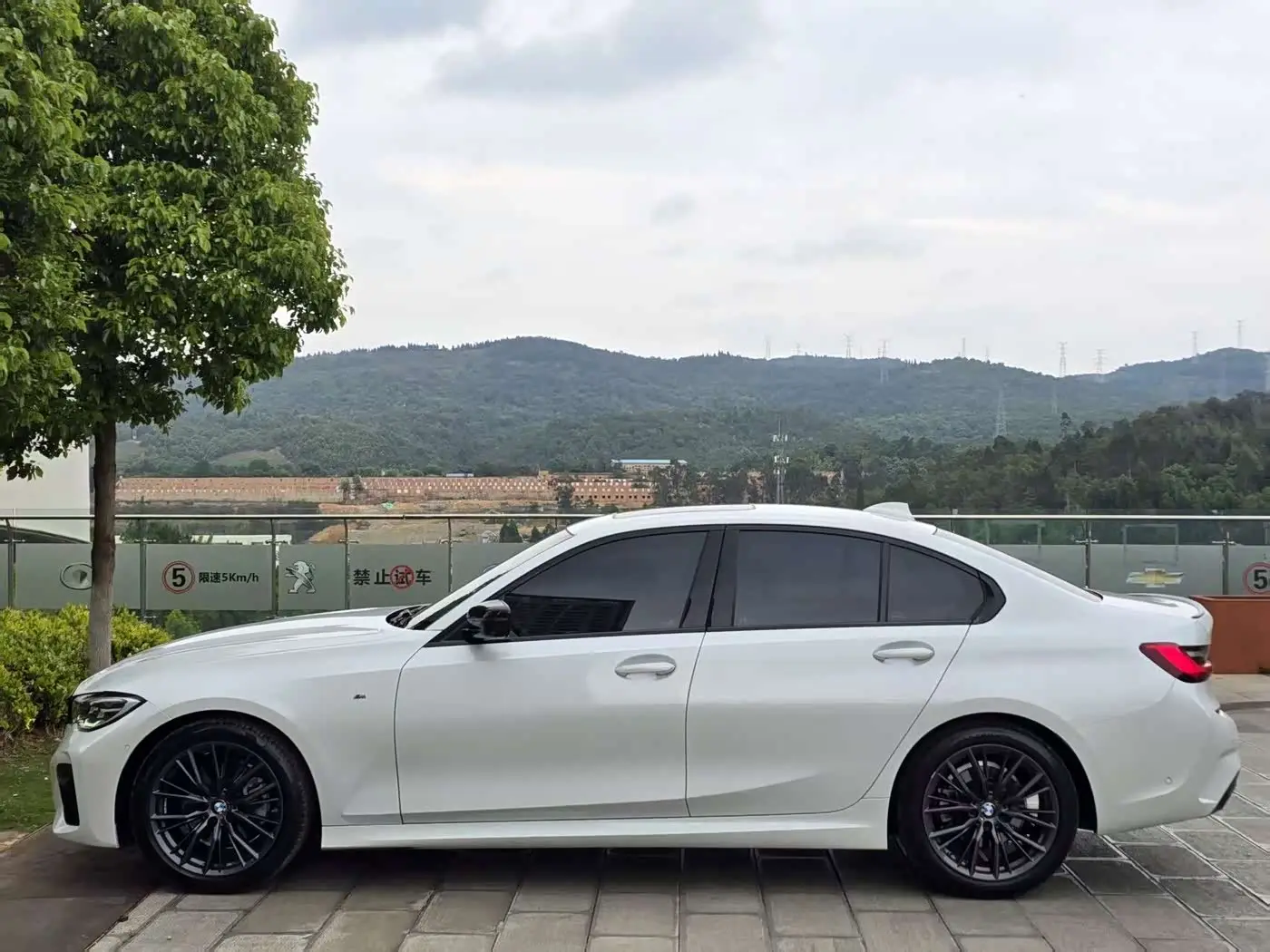 BMW 3 Series 2021 — Фото 15/20