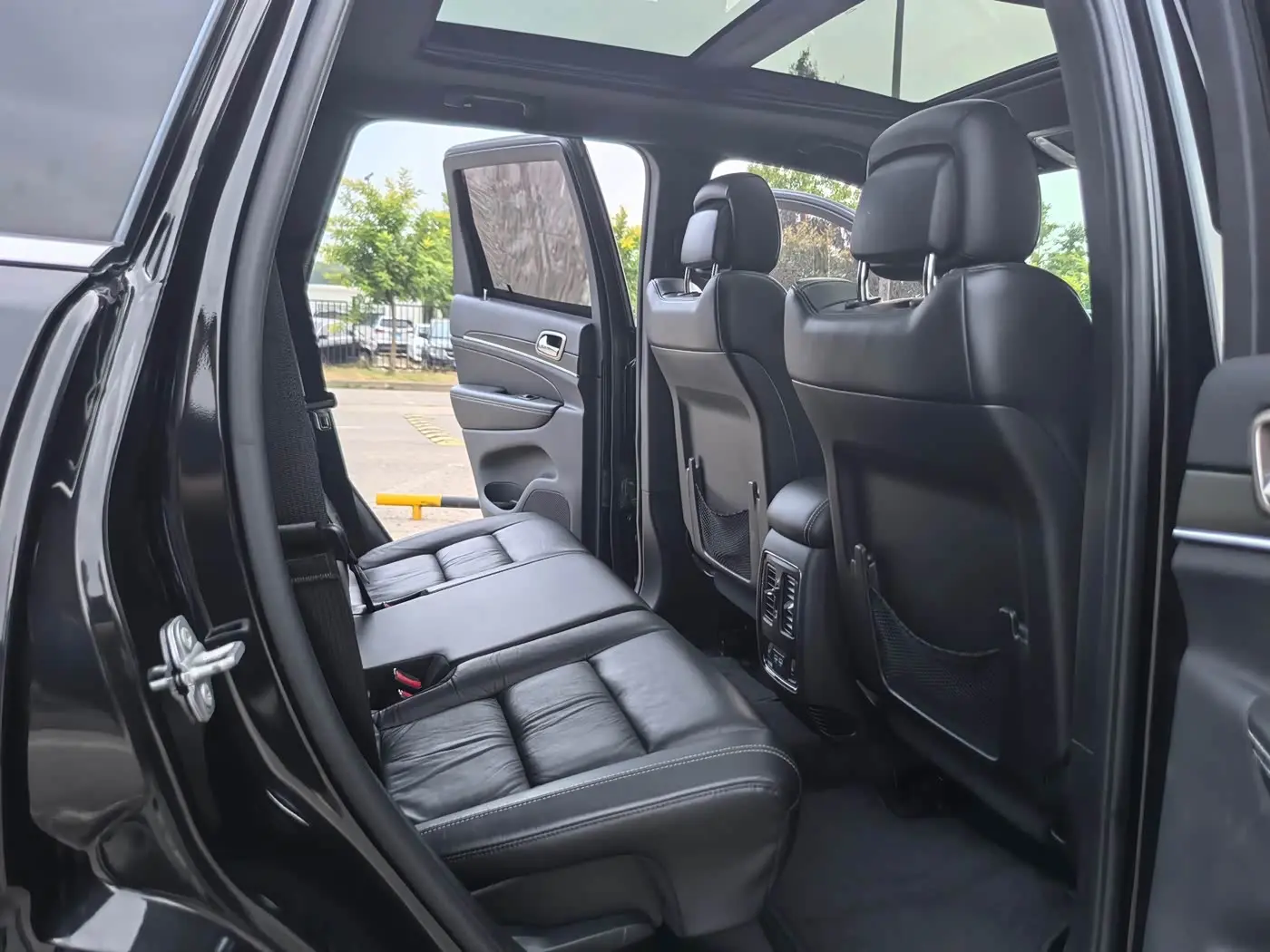 Jeep Grand Cherokee 2016 — Фото 12/20