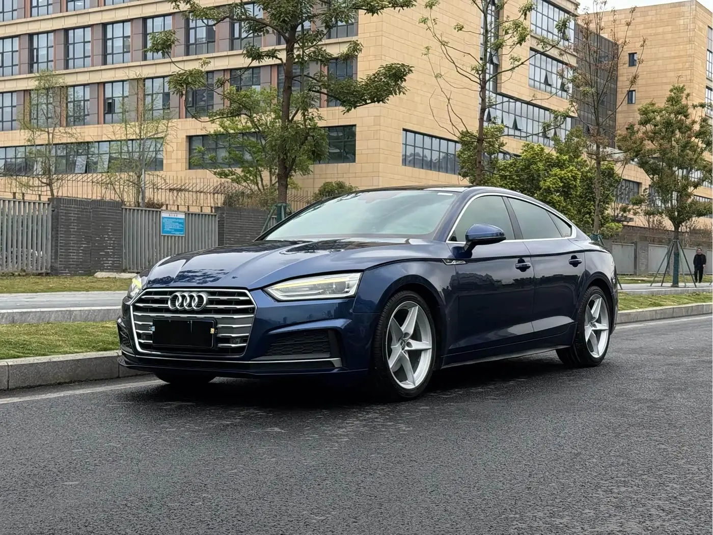 Audi A5 2018 — Фото 1/16