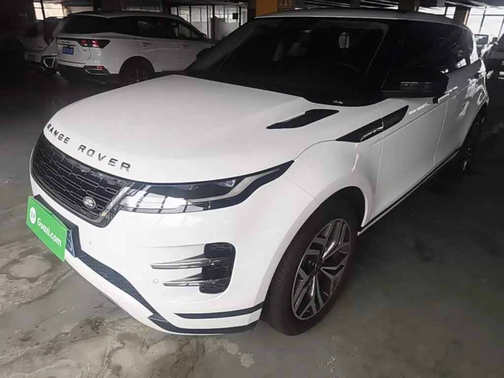 Land Rover Range Rover Evoque 2024 — Фото 1/20