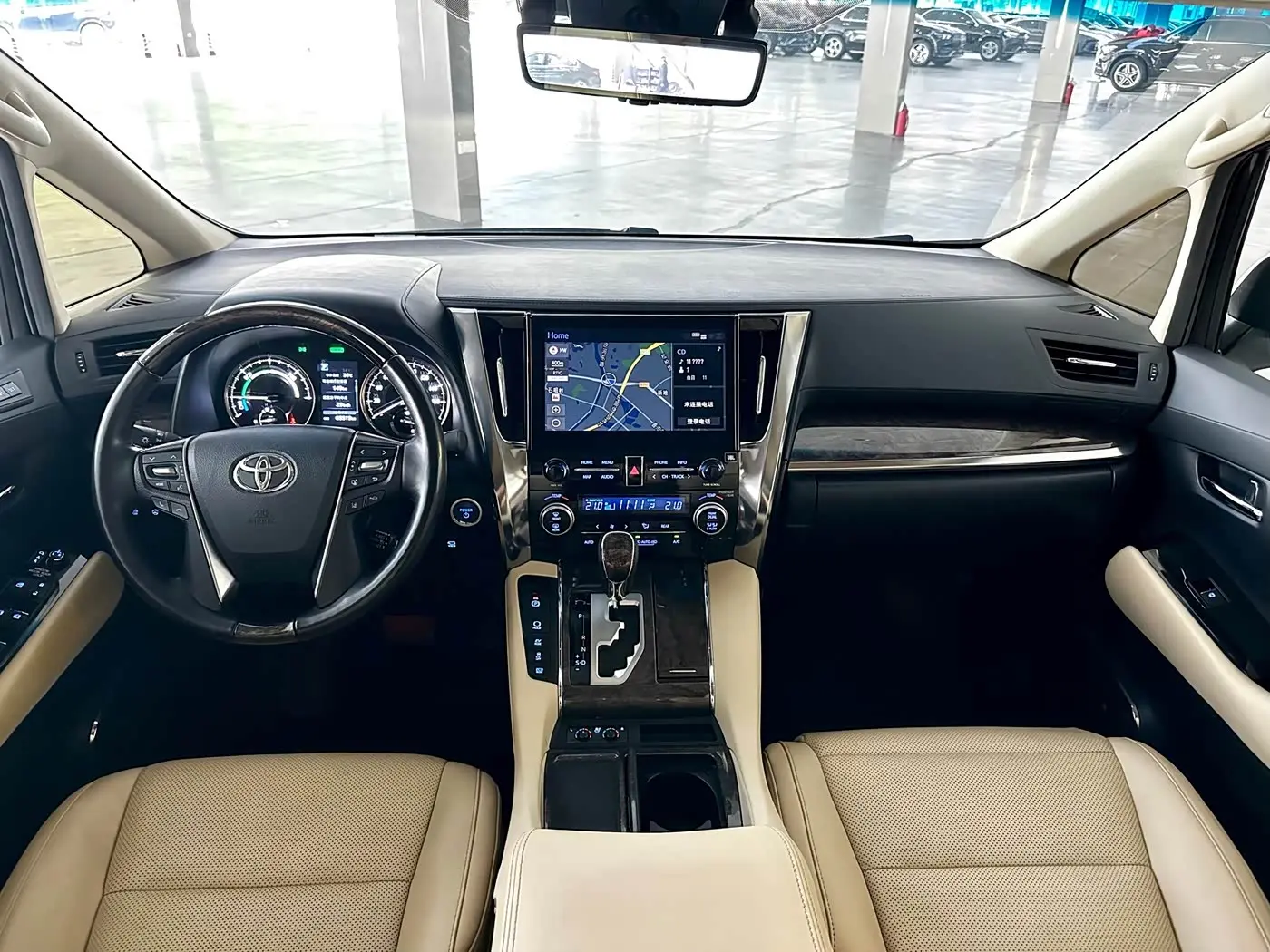 Toyota Alphard 2020 — Photo 8/20