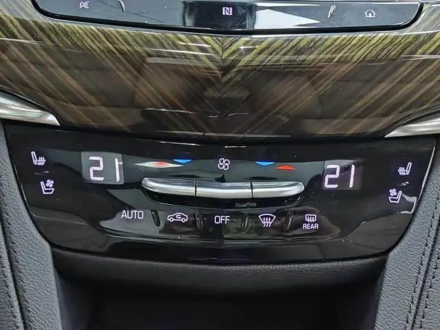 Cadillac XT6 2021 — Photo 15/16