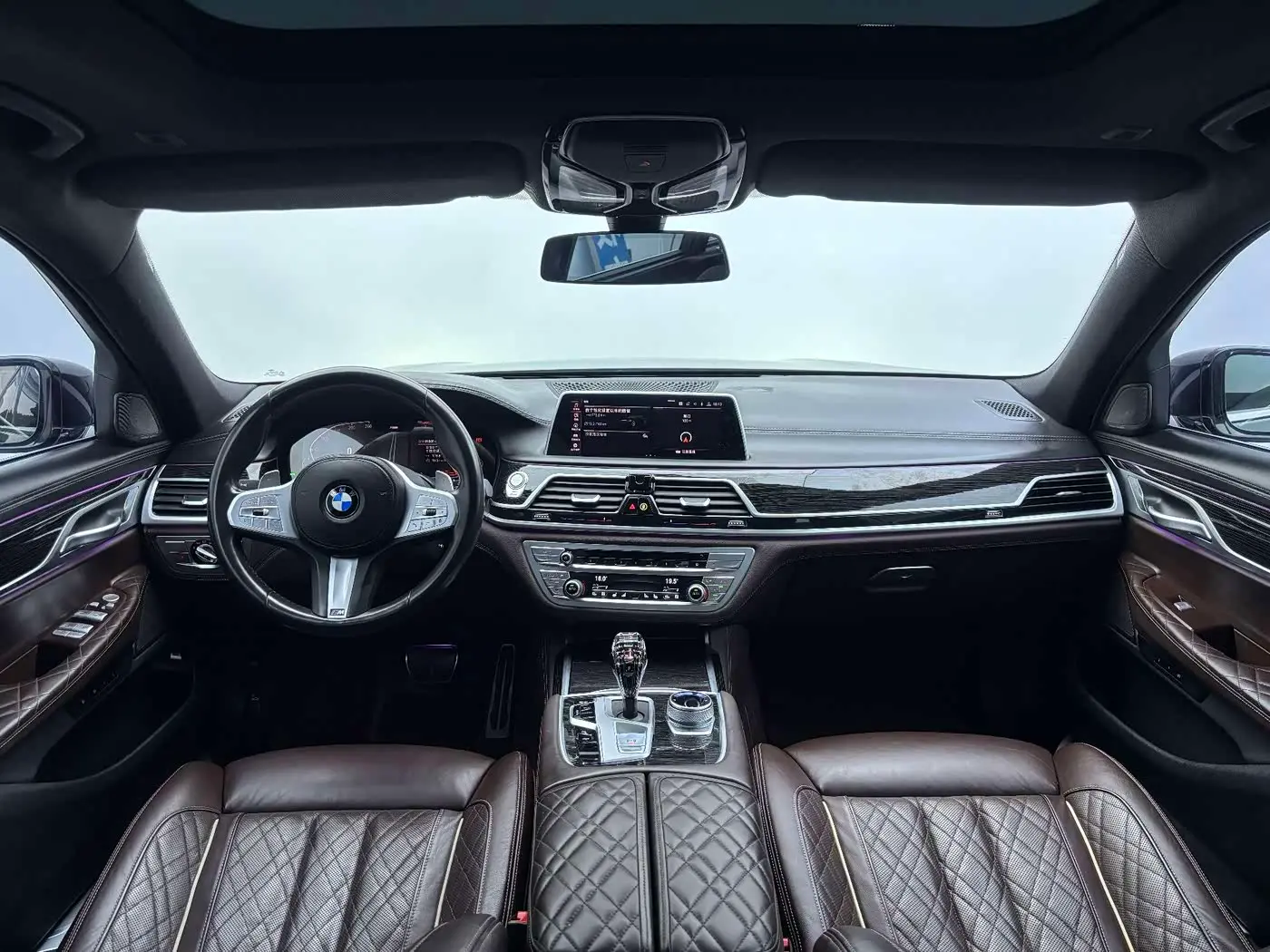BMW 7 Series 2020 — Фото 19/20