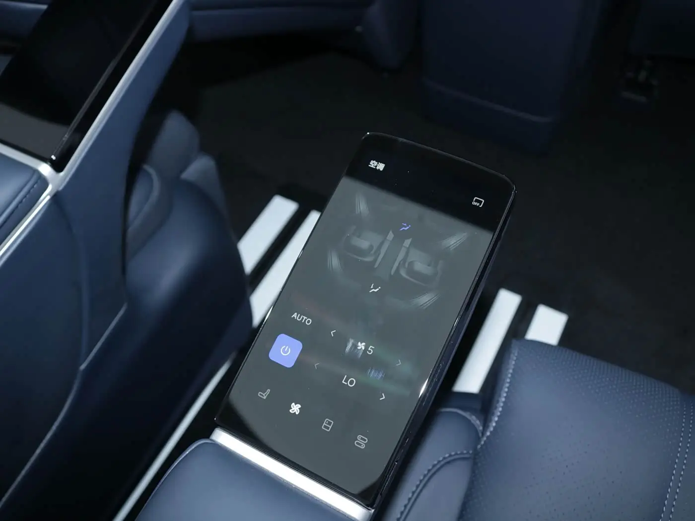 Voyah Auto Voyah Dreamer 2025 — Photo 20/20