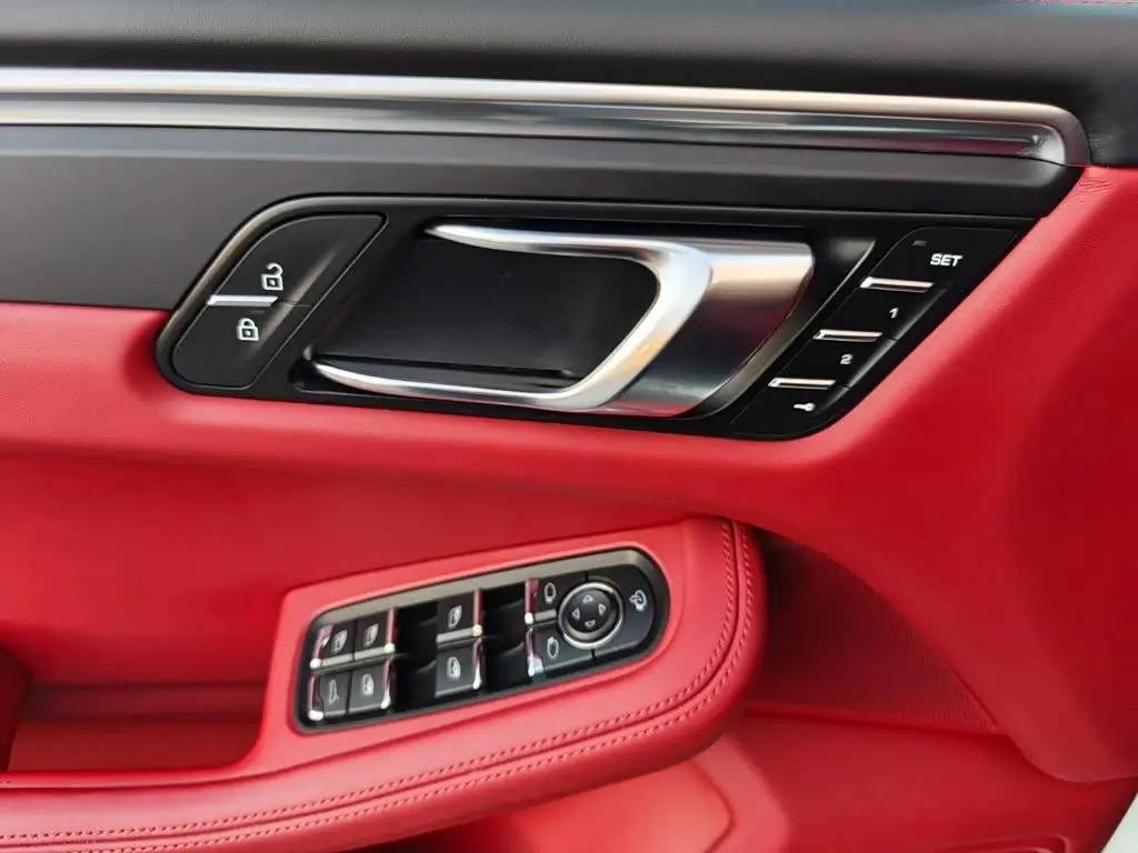 Porsche Macan 2021 — Photo 5/20