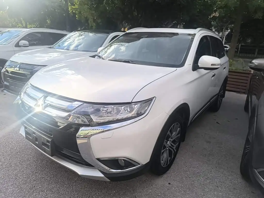 Mitsubishi Outlander, 2019