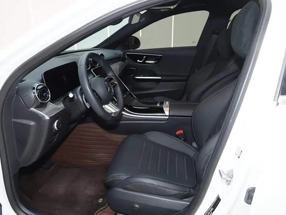 Mercedes-Benz C-Class 2023 — Фото 17/20