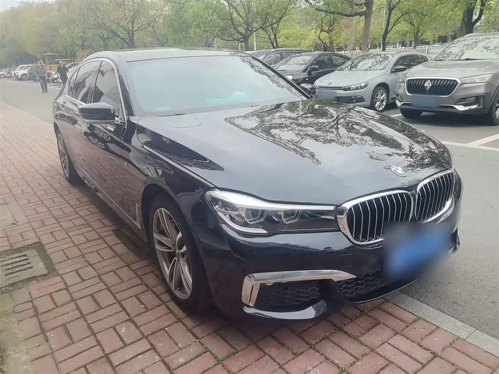 BMW 7 Series 2018 — Photo 4/20