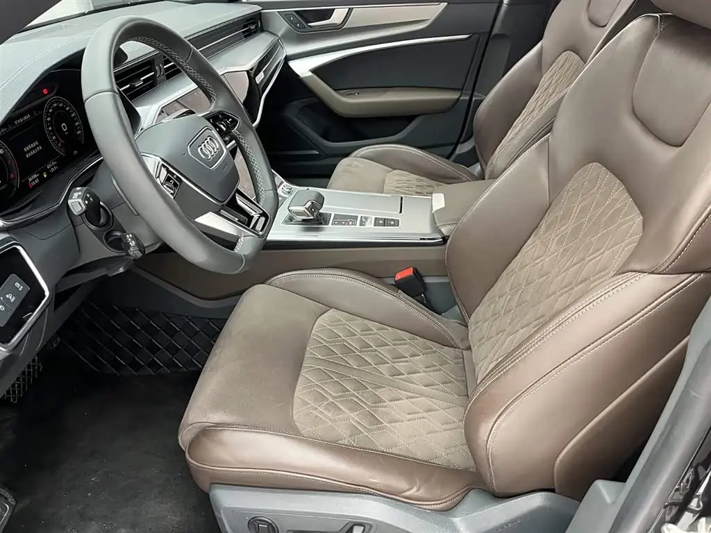 Audi A7L 2023 — Photo 12/15