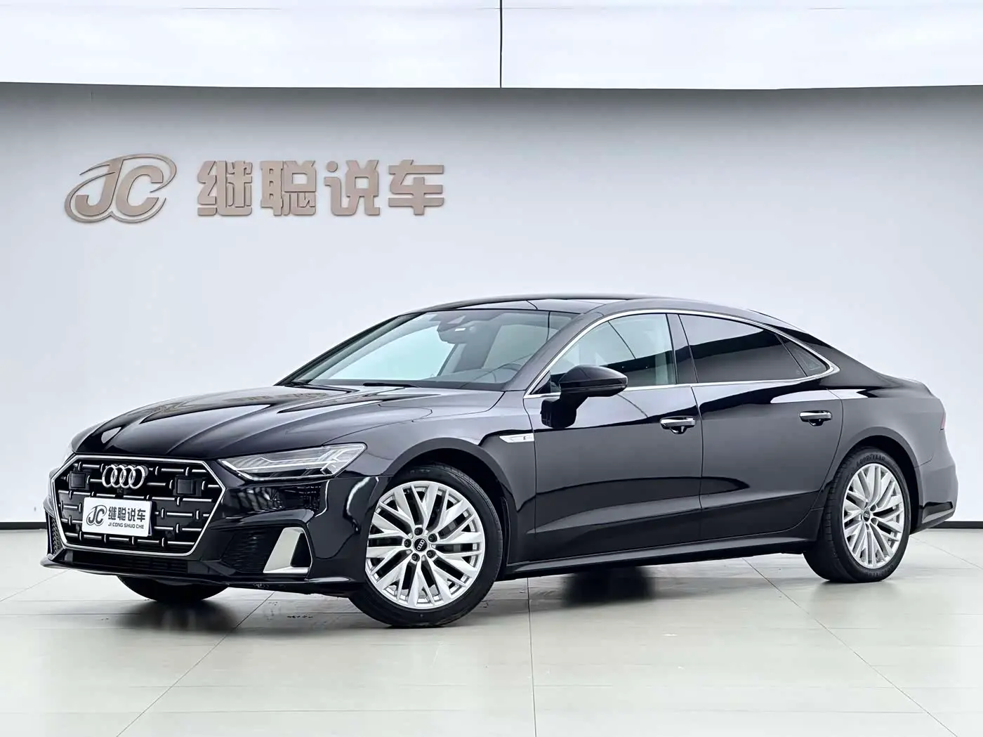 Audi A7L 2024 — Фото 1/17