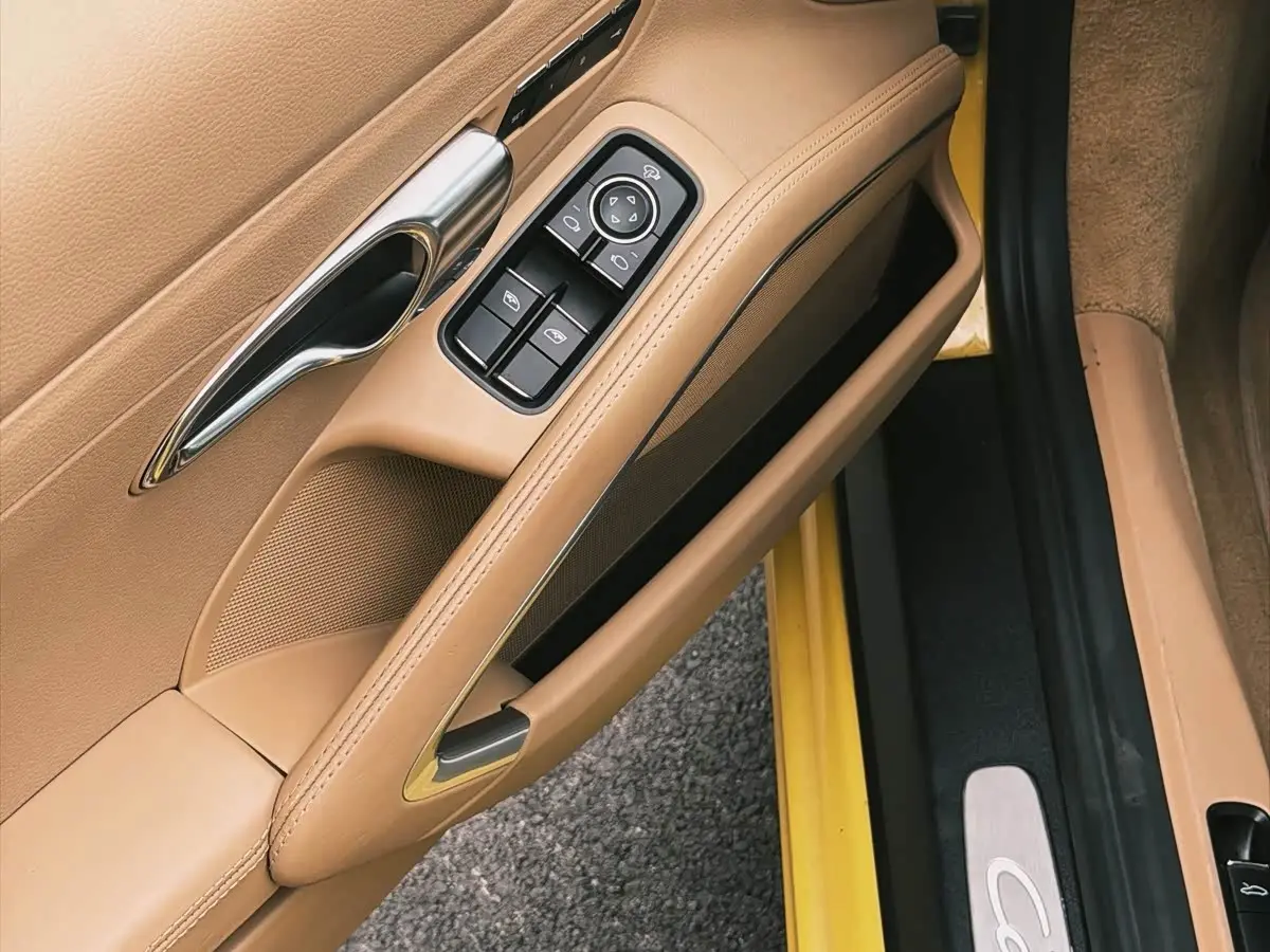 Porsche 911 2015 — Şəkil 13/19