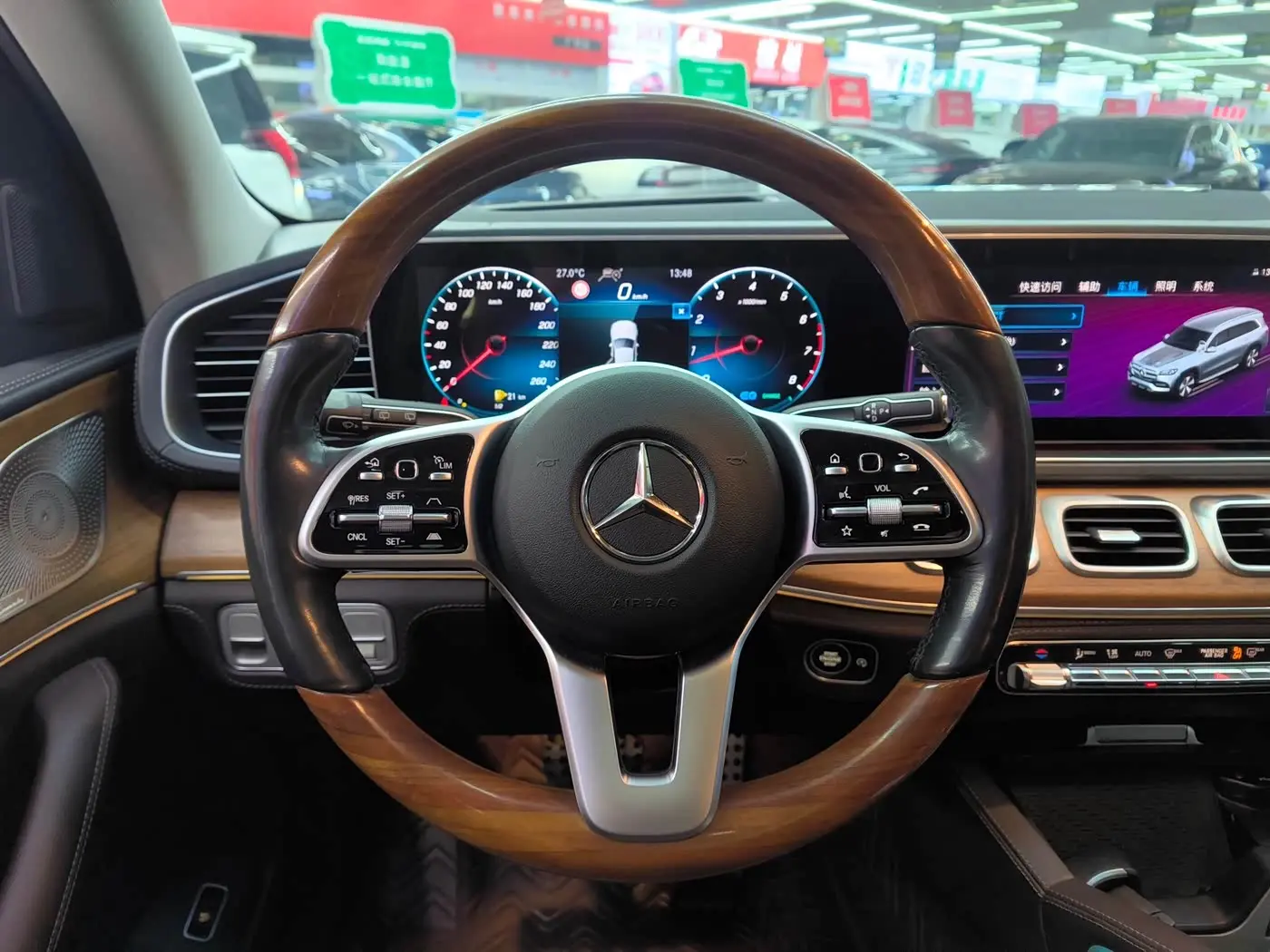Mercedes-Benz GLS 2021 — Фото 8/20