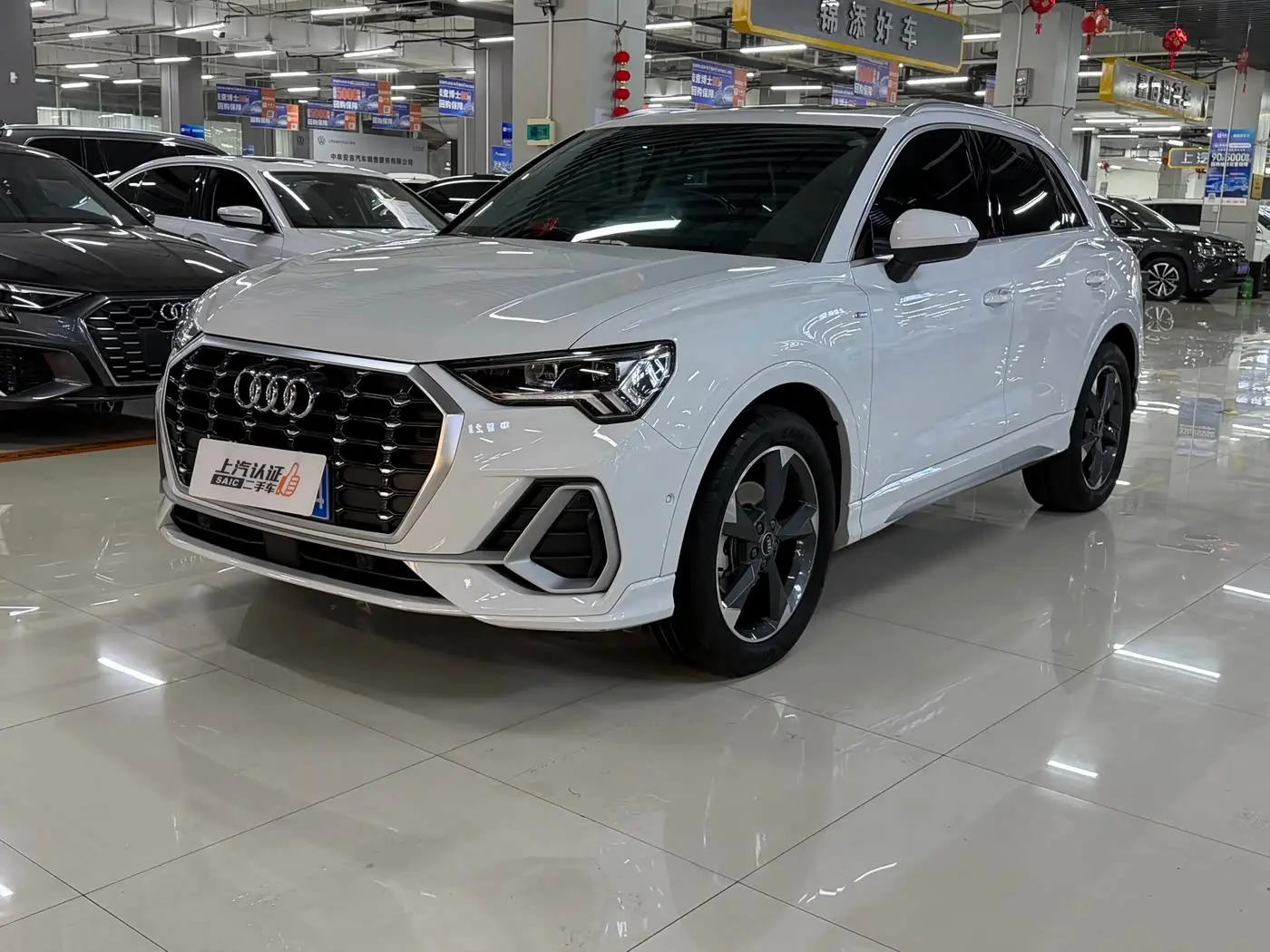 Audi Q3 2022 — ფოტო 1/9
