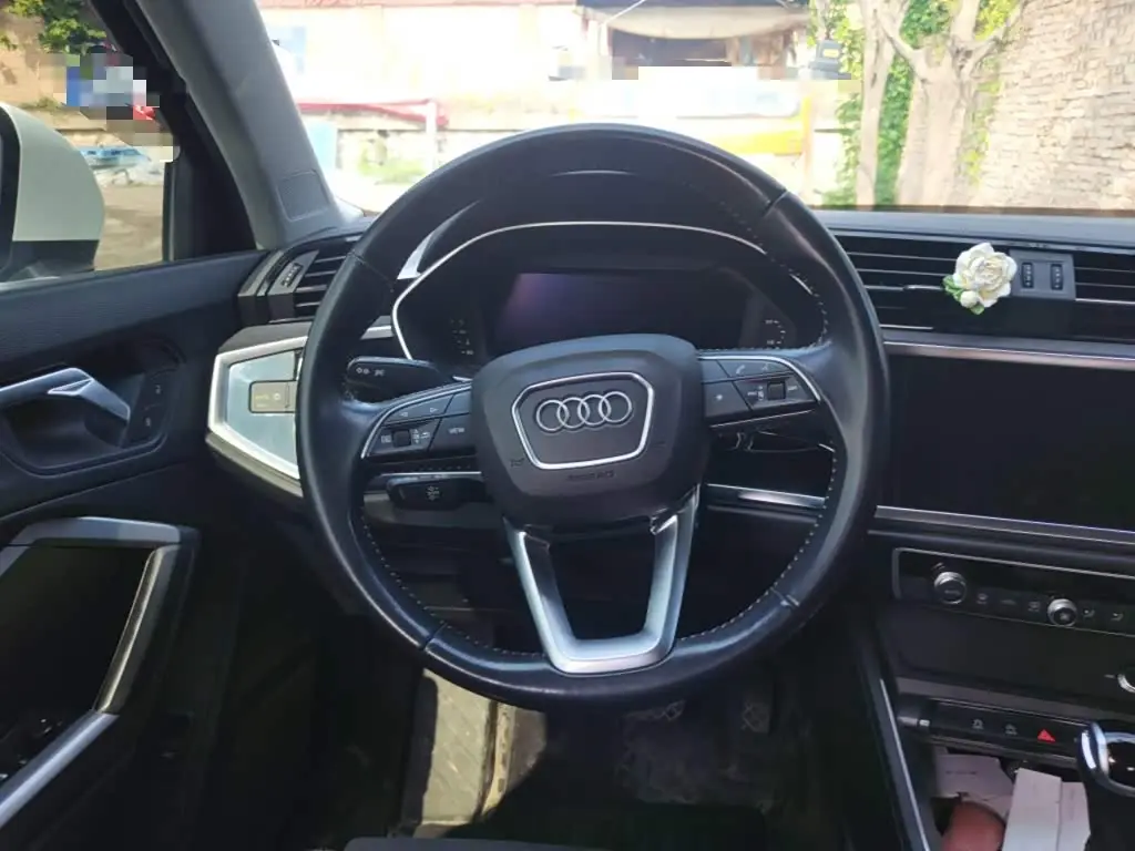 Audi Q3 2023 — Şəkil 3/20