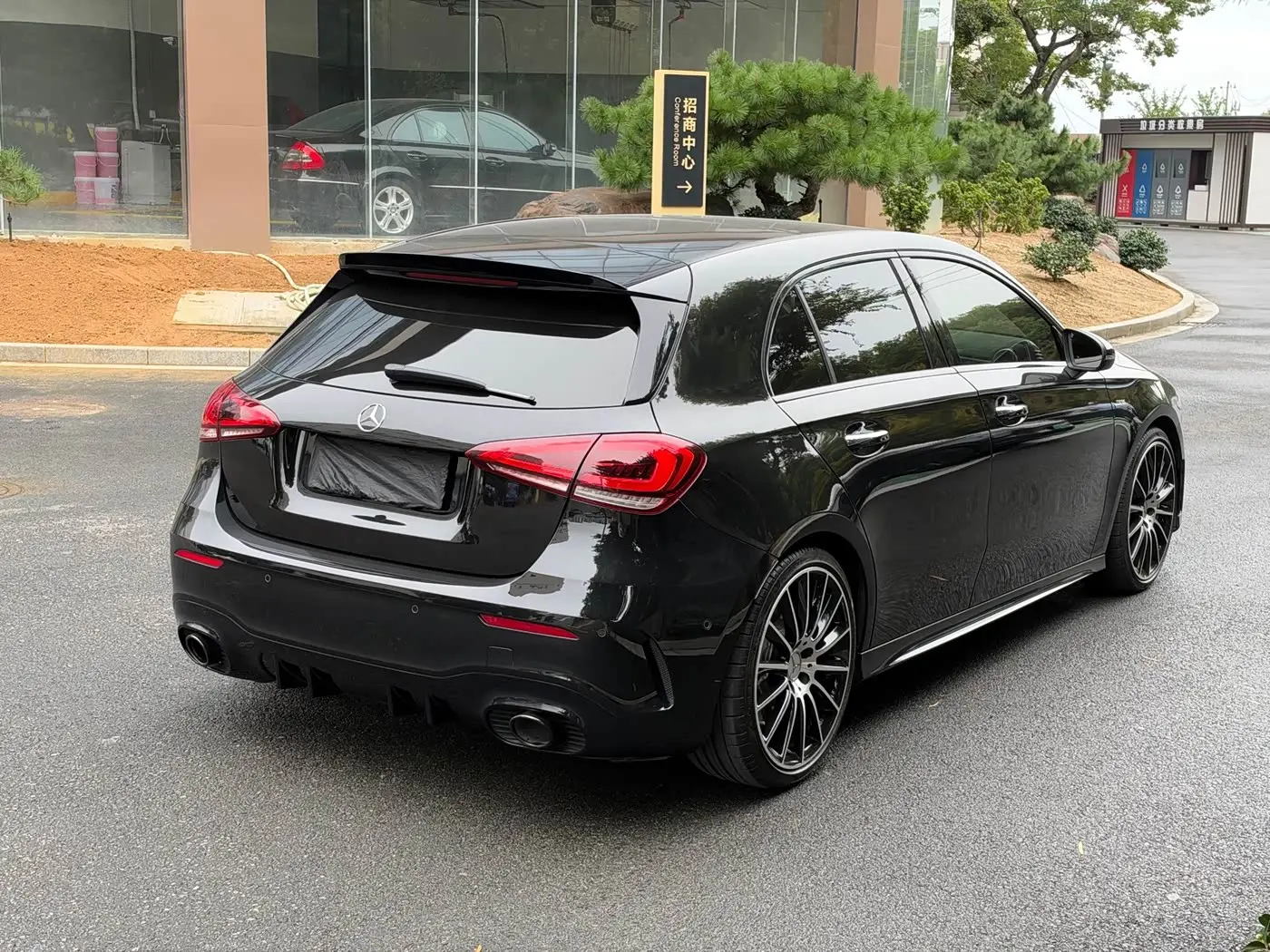 Mercedes-Benz A-Class AMG 2023 — Фото 15/18