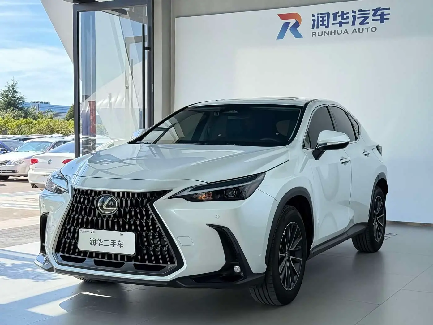 Lexus NX 2024 — Photo 1/16