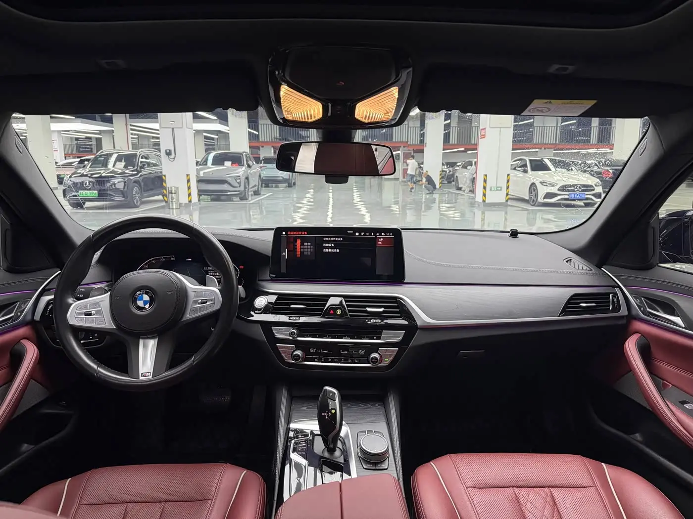 BMW 5 Series 2020 — Photo 11/19