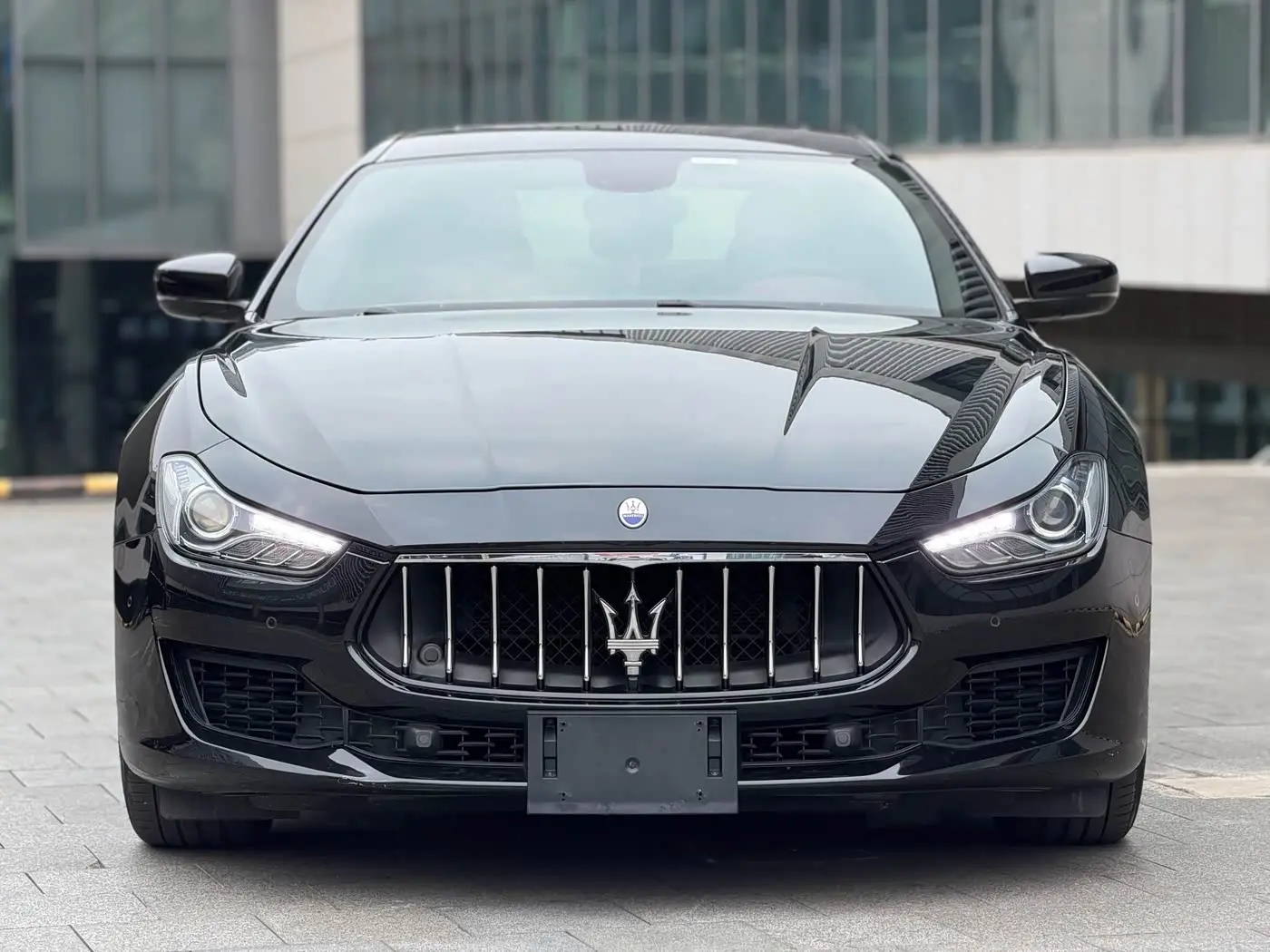 Maserati Ghibli 2018 — Фото 2/18